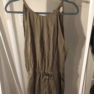 Cloth and Stone cropped jumpsuit size small from Anthropologie in green